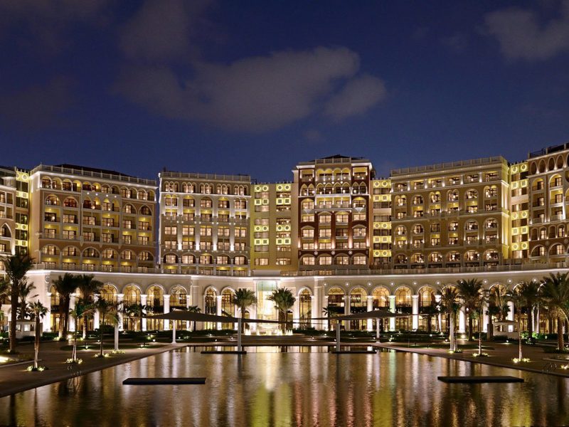 The Ritz-Carlton Abu Dhabi, Grand Canal