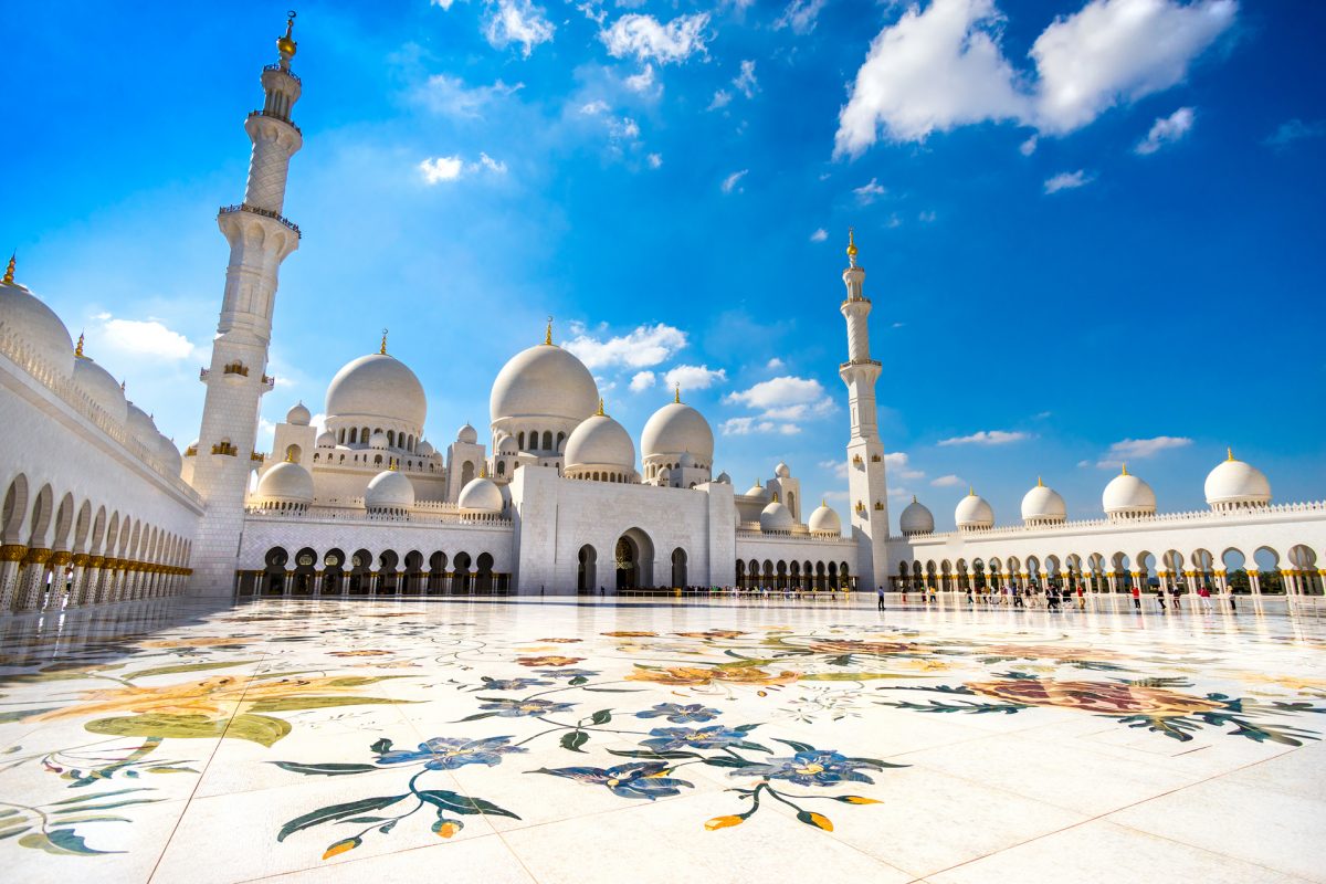 Stunning images of Abu Dhabi's Sheikh Zayed Grand Mosque