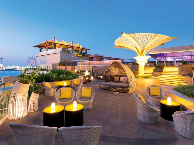 Azura Panoramic Lounge