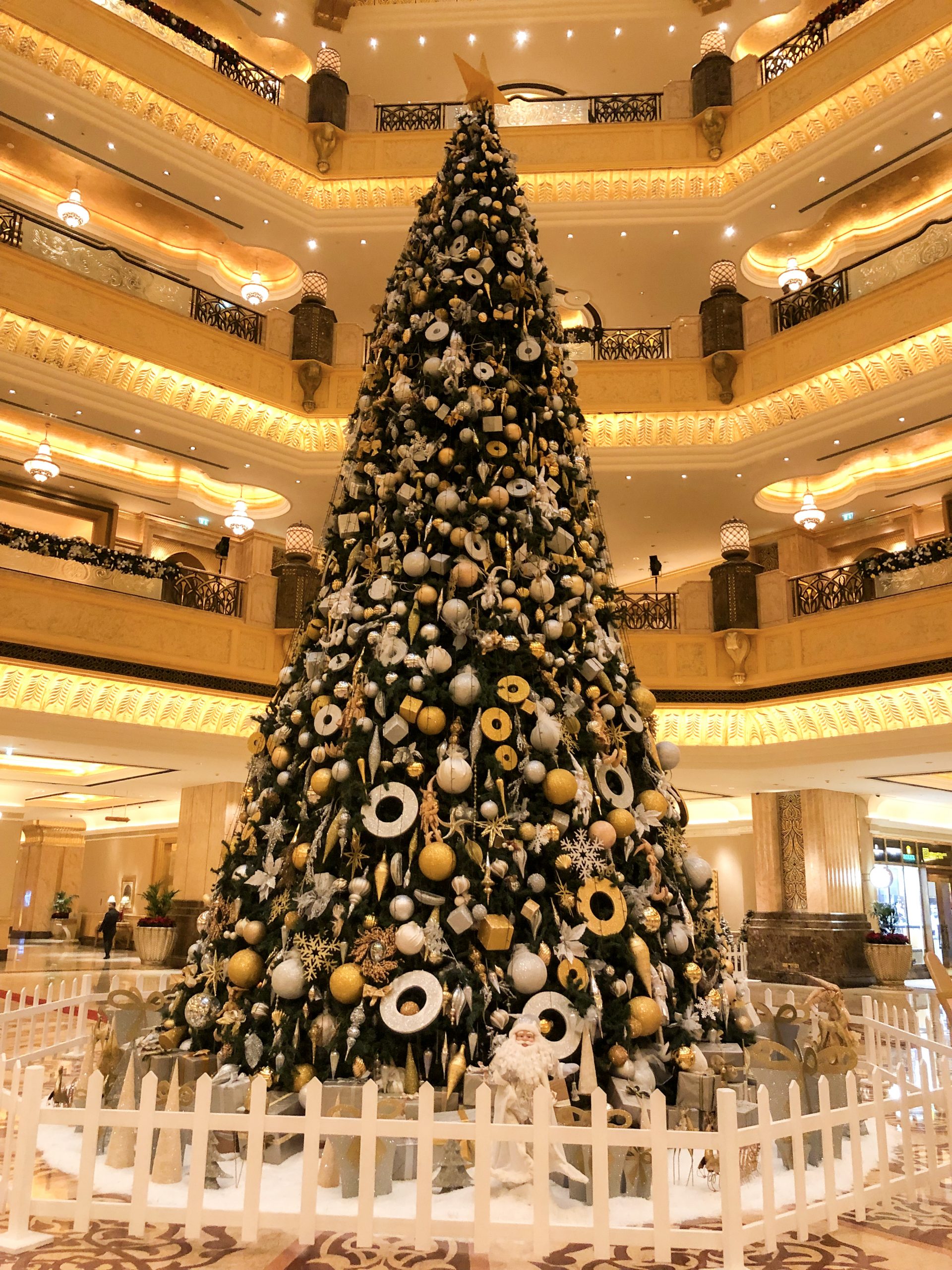 Christmas in Abu Dhabi 2020: The best Christmas trees to see in the ...