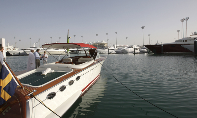 yacht tour abu dhabi