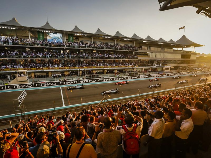 f1 Abu Dhabi 2022 crowd watching the race