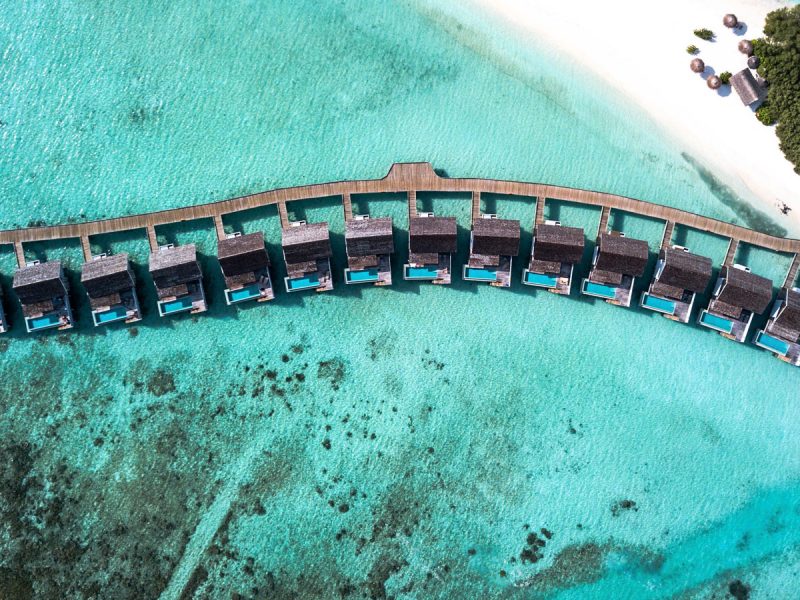 Kuramathi, Maldives: Eid holiday ideas: blue water and winding bridge