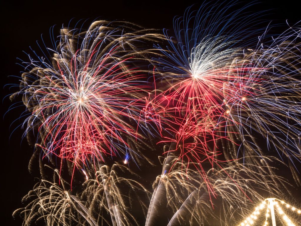 3 days of Abu Dhabi Eid AlAdha fireworks on Yas Island