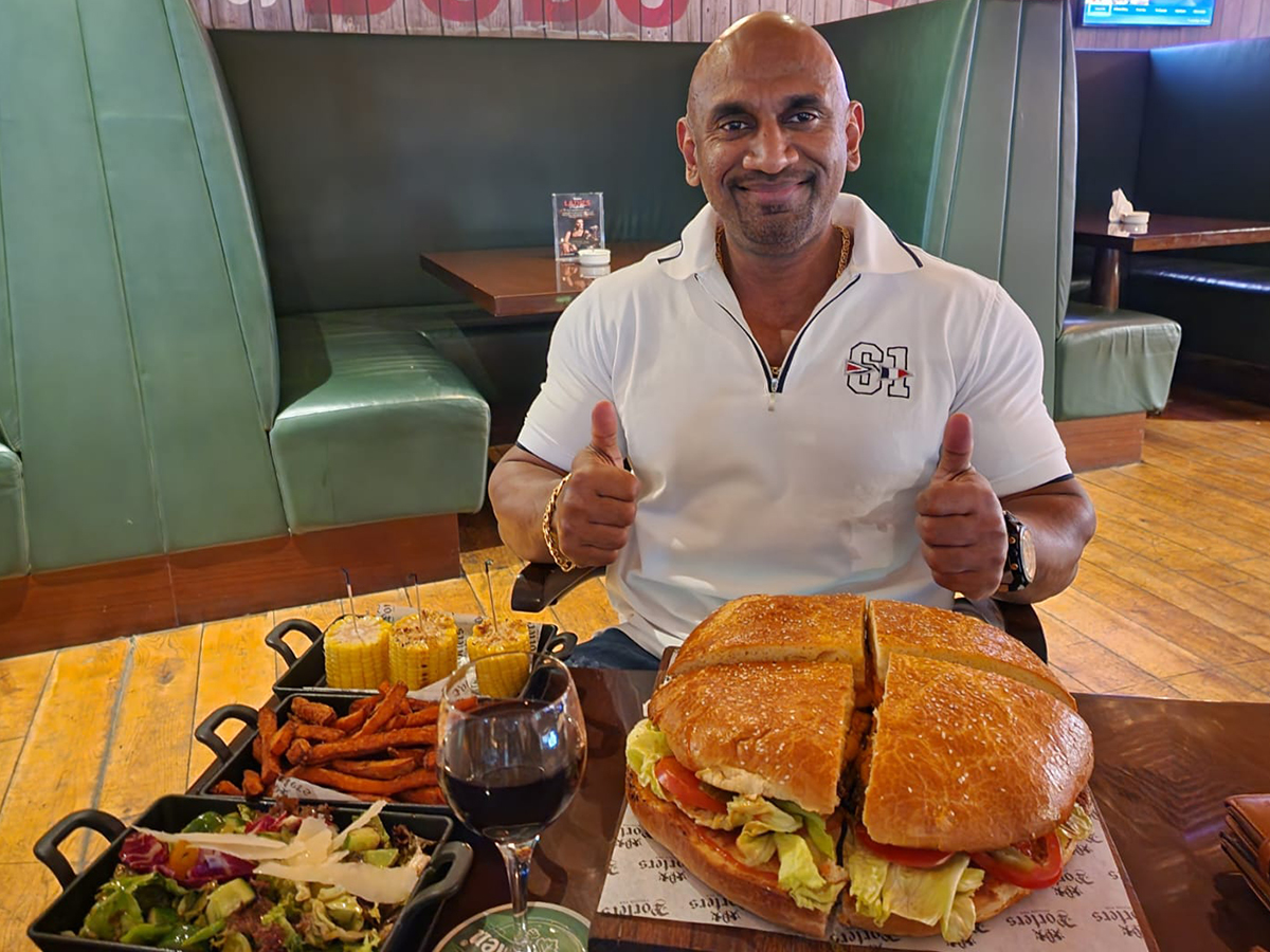 Locals take on Cheeseburger Challenge