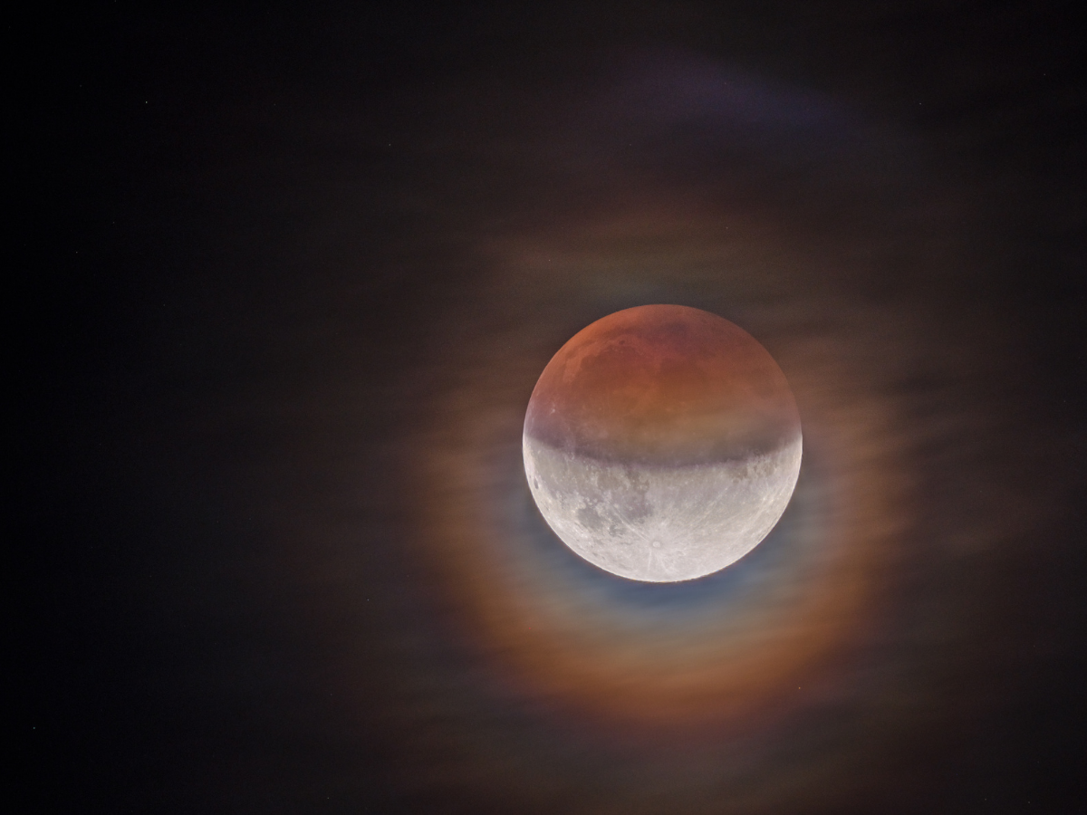 Partial lunar eclipse Abu Dhabi Partial lunar eclipse to be seen in