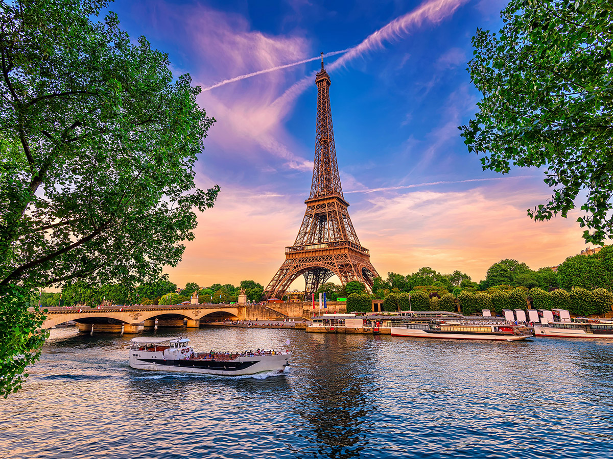 Etihad Airways will start flights to Paris from November 1 (and in ...